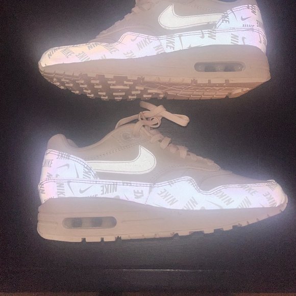 Nike Air Max 1 Guava Ice - Picture 13 of 16